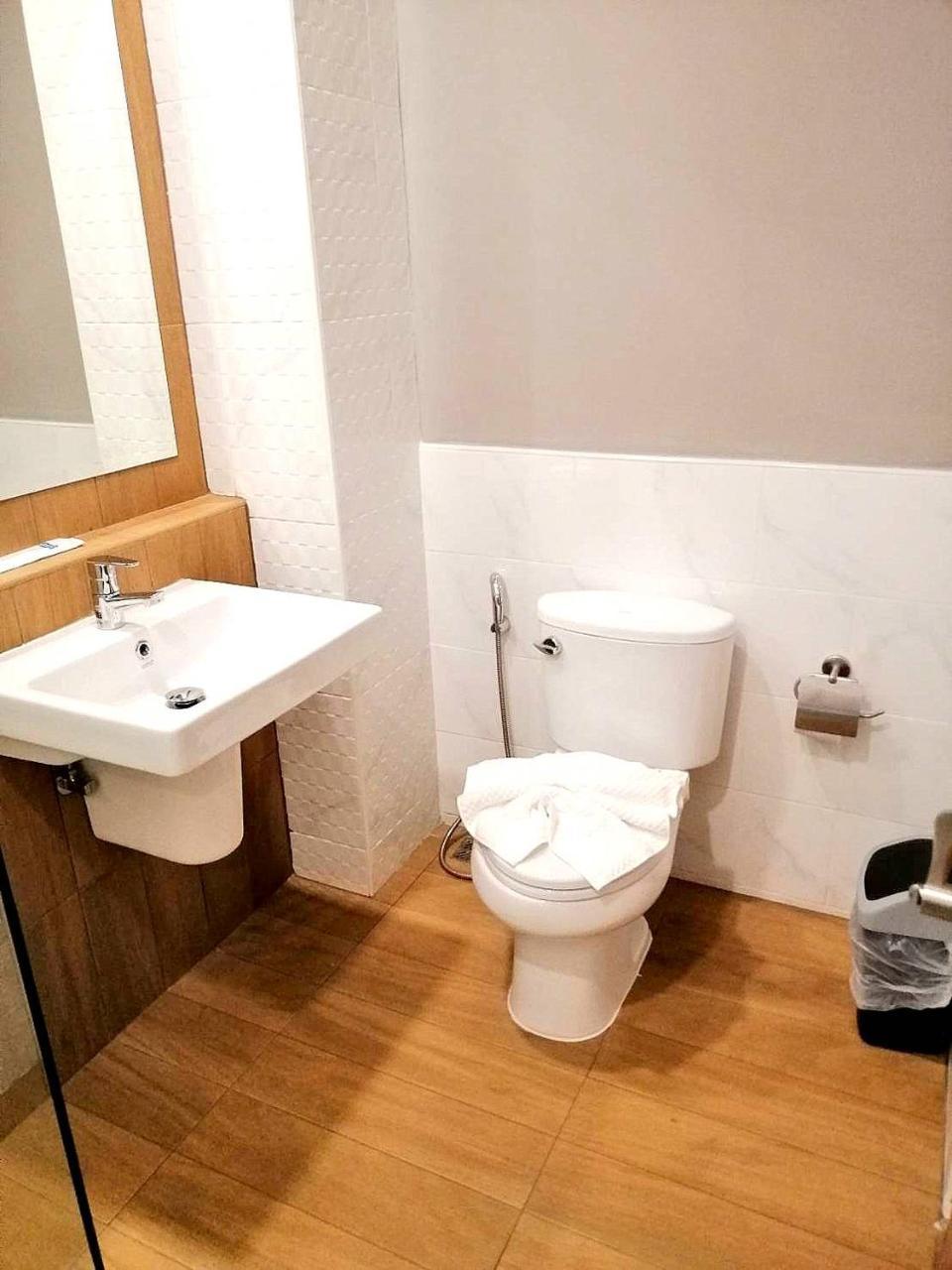 Siri Hotel Csiangmaj Kültér fotó