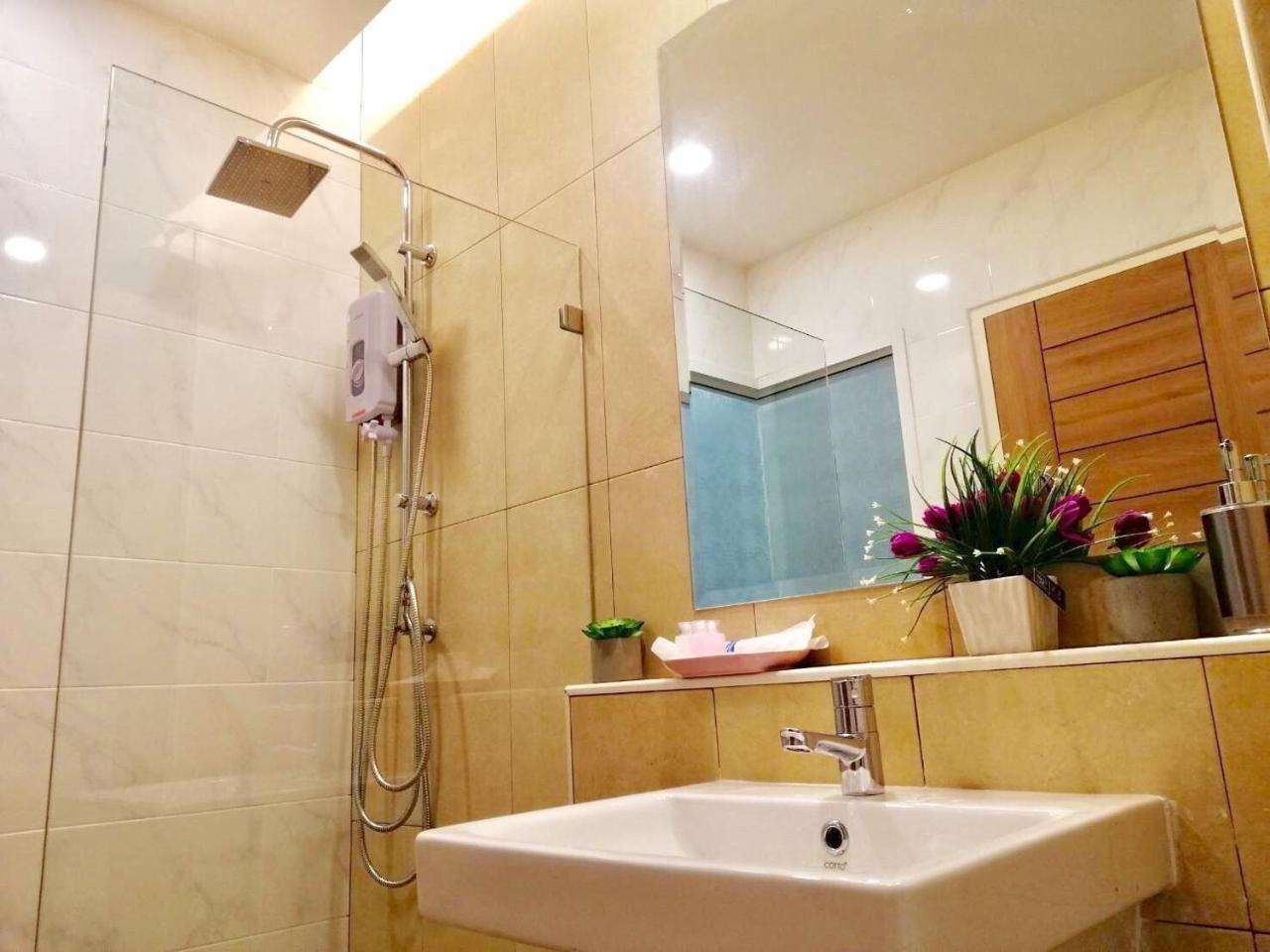 Siri Hotel Csiangmaj Kültér fotó